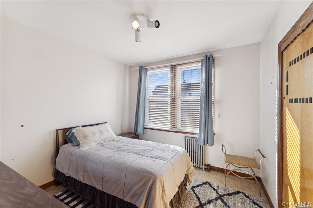 #8 photo, 98-02 Corona Avenue, クイーンズ区 Corona , NY 11368