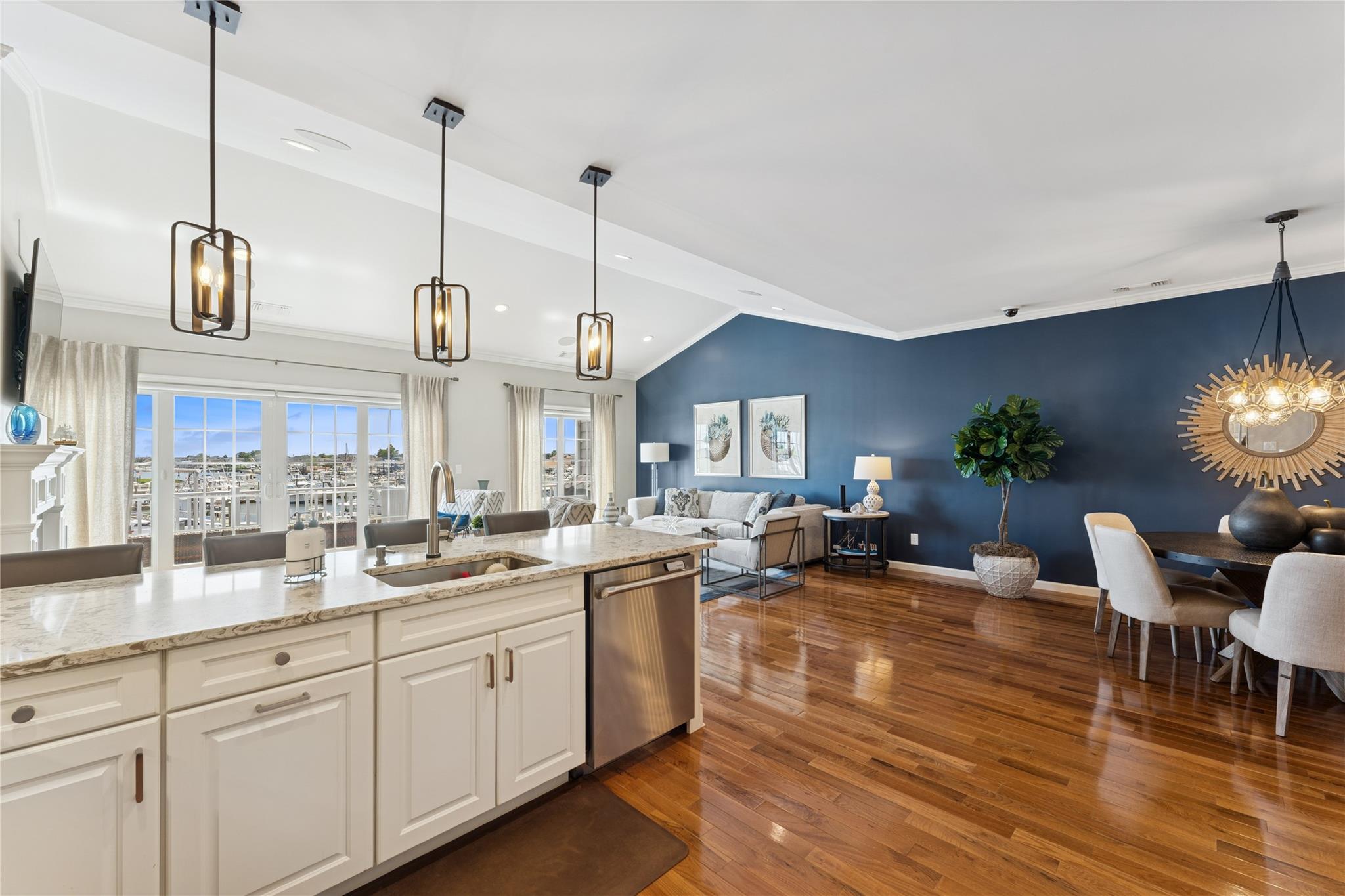 #2 photo, 43 Ocean Watch, Нассау ‖ Freeport , NY 11520