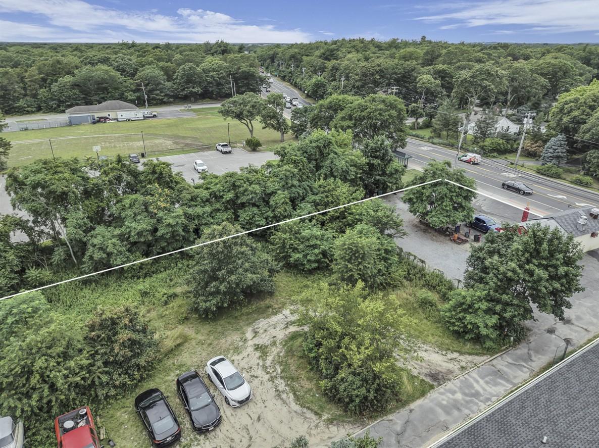 #13 photo, 669 Flanders Road, サフォーク郡 Flanders , NY 11901