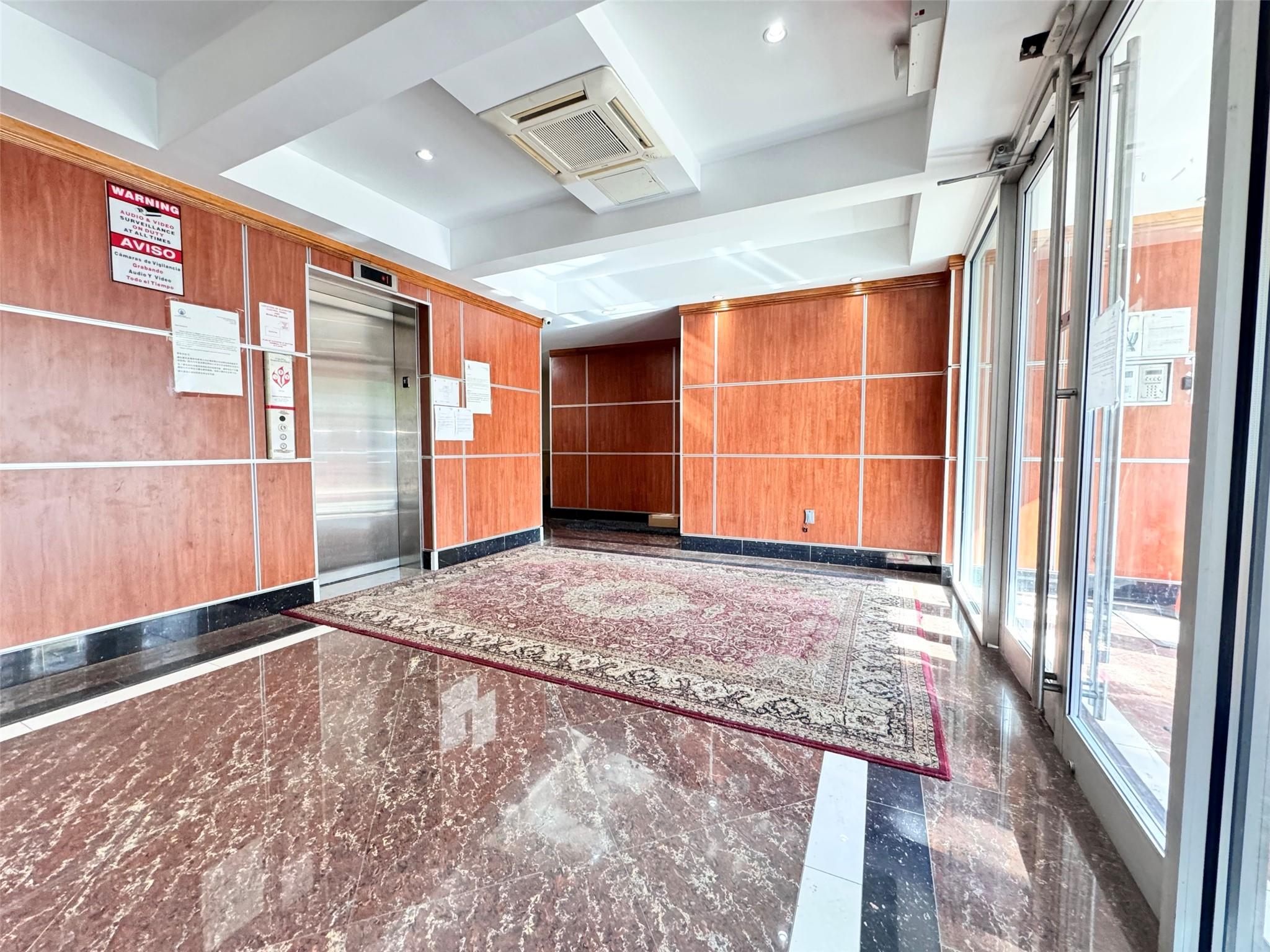 #14 photo, 37-17 111th, クイーンズ区 Corona , NY 11368