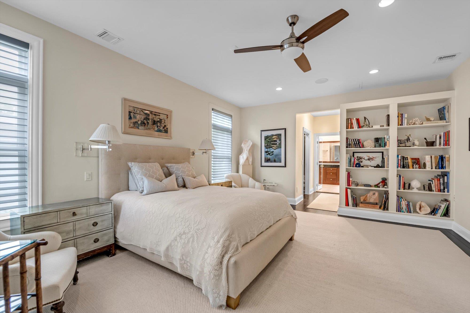 #14 photo, 155 Eagle Crest, Port Washington , NY 11050