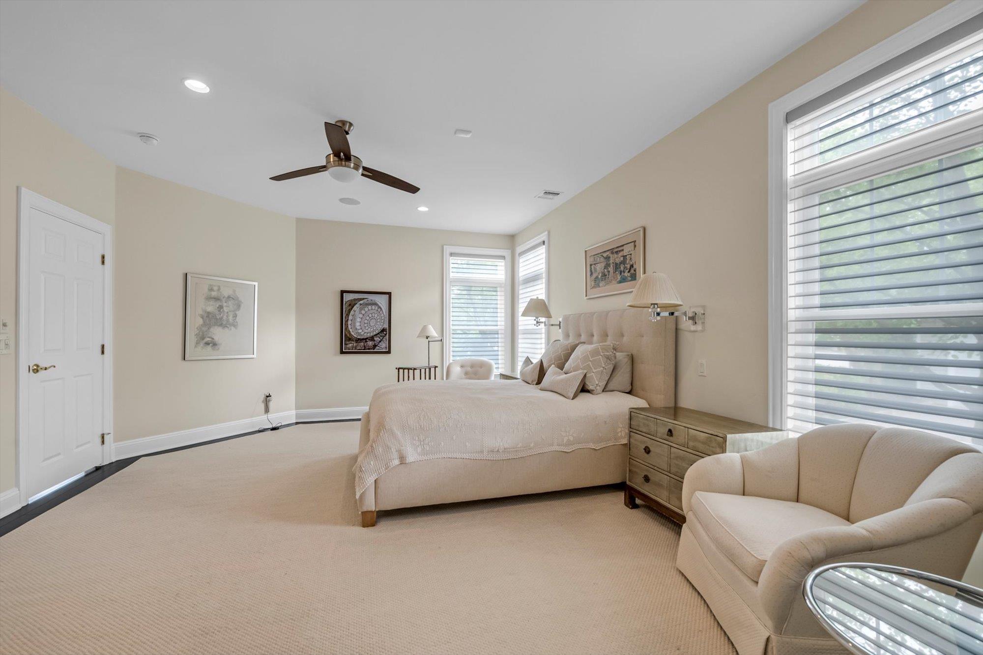 #15 photo, 155 Eagle Crest, Port Washington , NY 11050