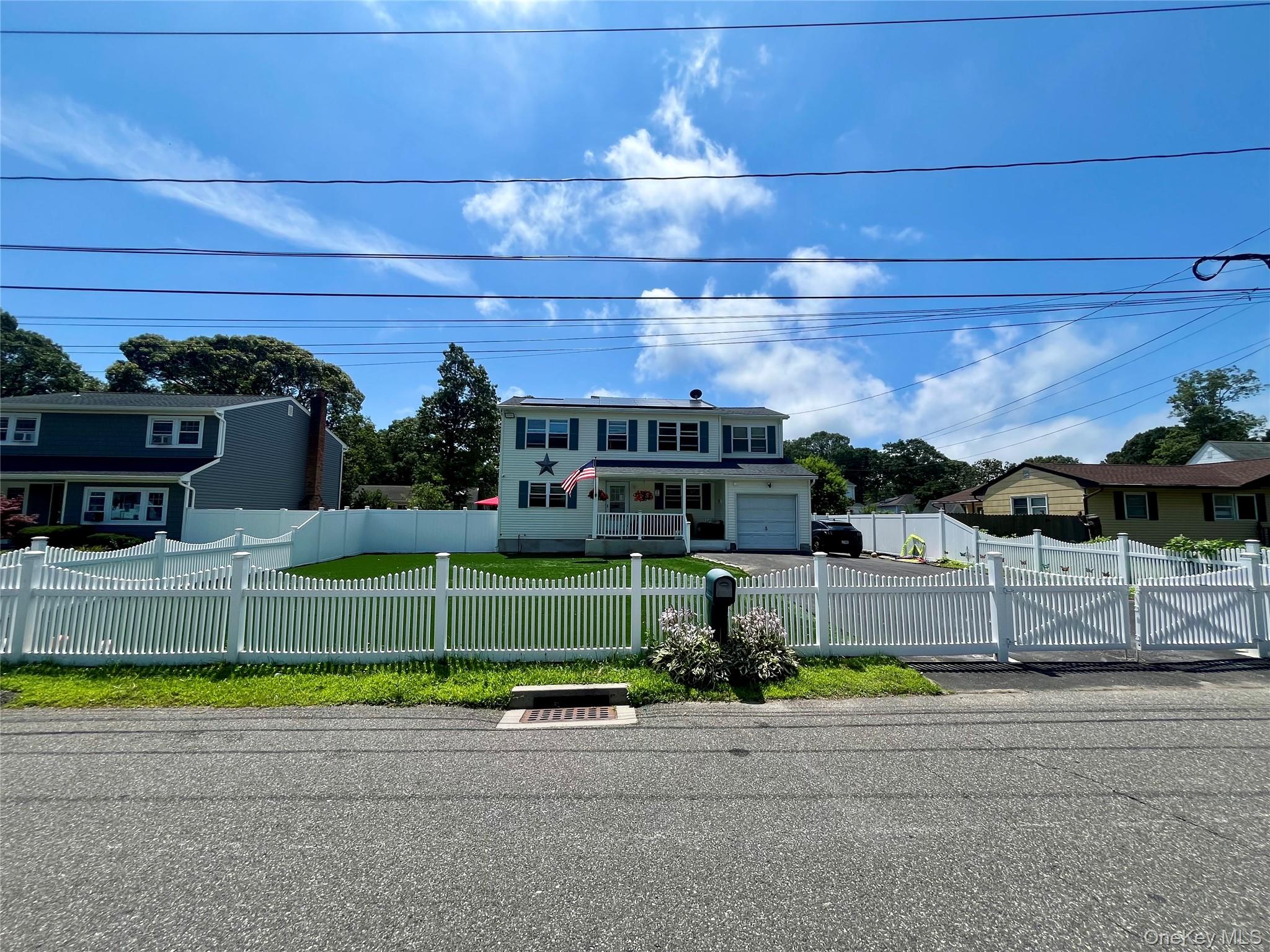 #2 photo, 42 Adobe Drive, Shirley , NY 11967