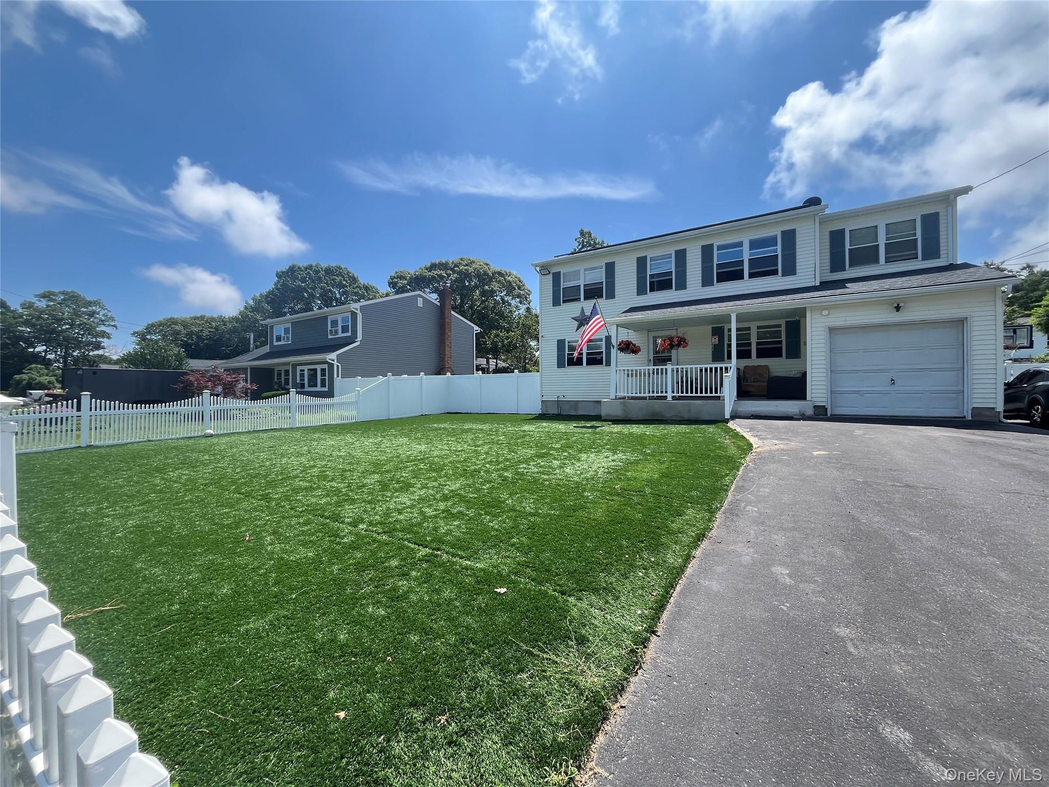 #4 photo, 42 Adobe Drive, Shirley , NY 11967