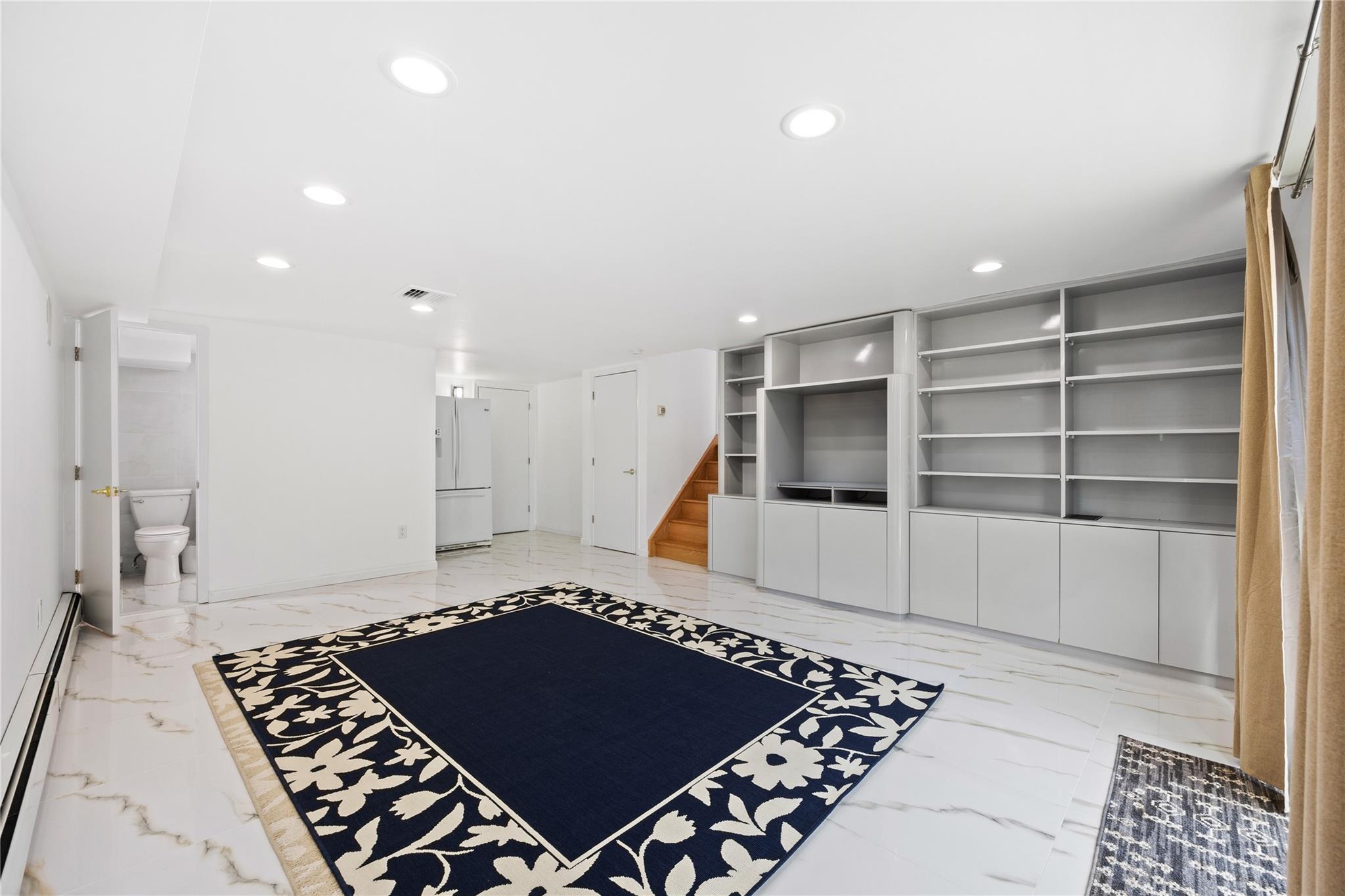 #18 photo, 46 Norman Lane, Levittown , NY 11756