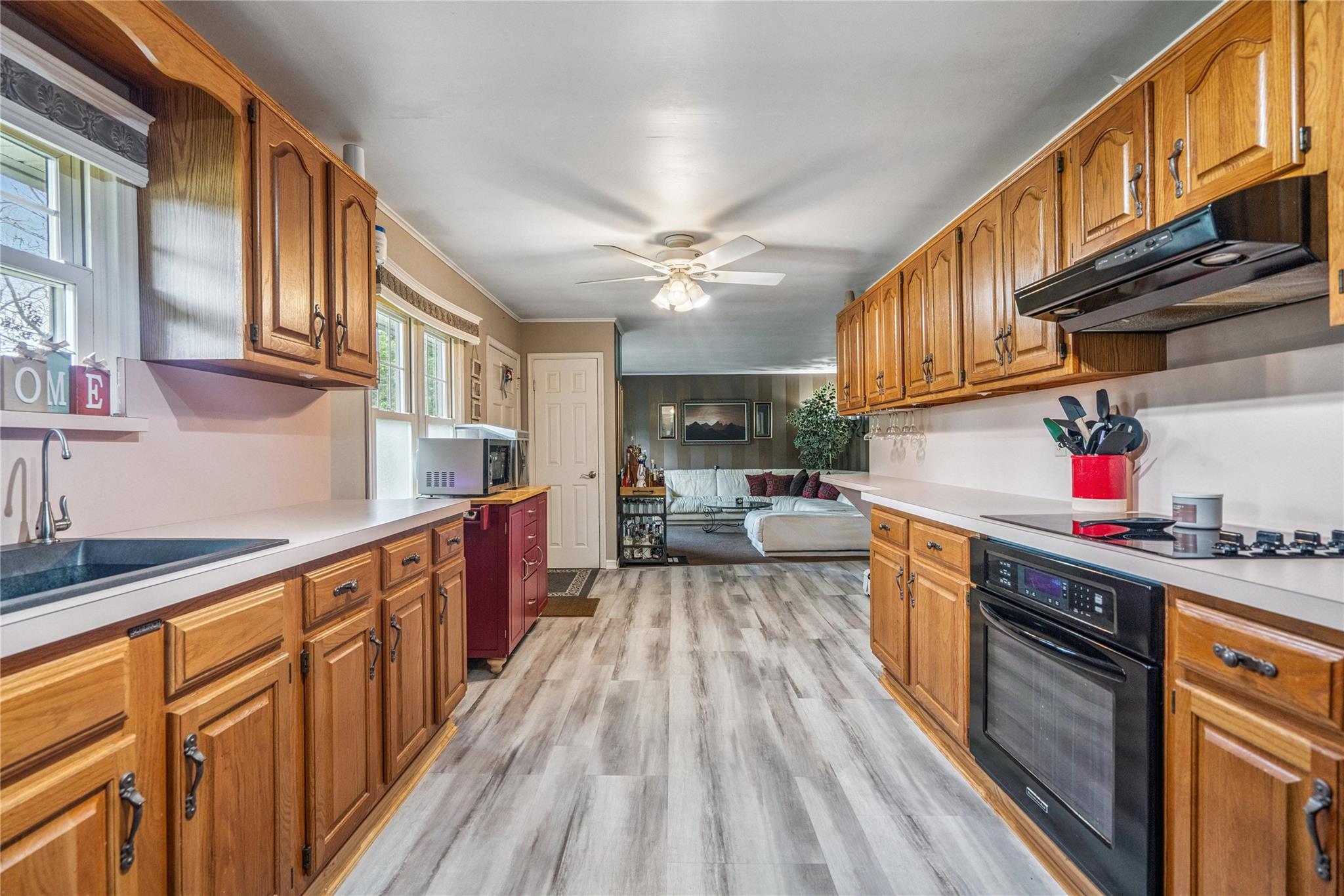 #13 photo, 3 Lilly Court, サフォーク郡 Moriches , NY 11955