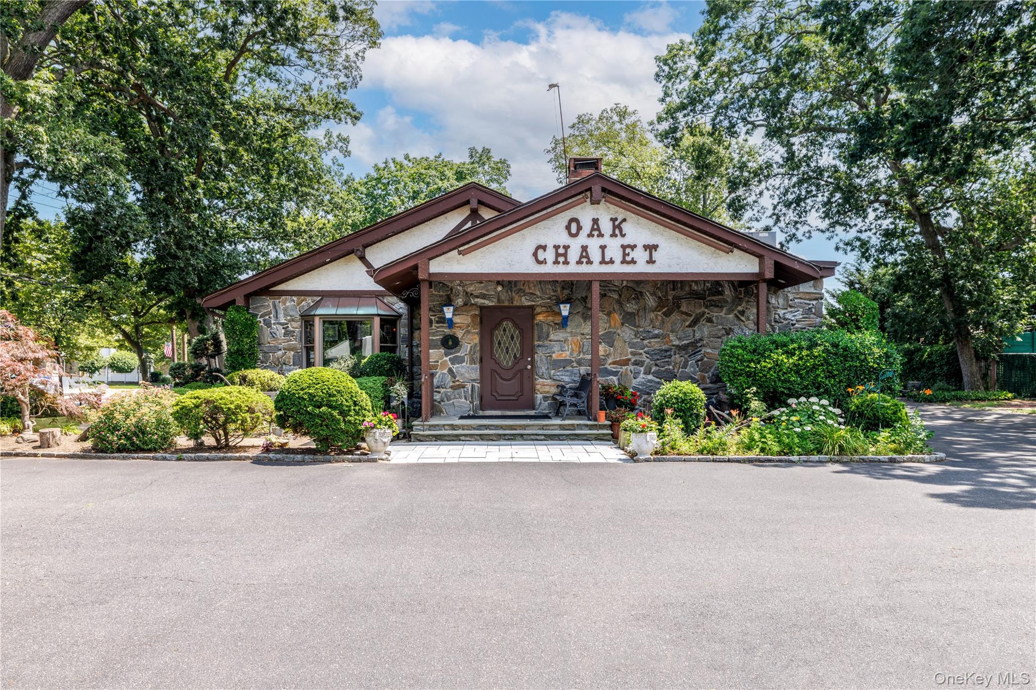 #10 photo, 1940 Bellmore Avenue, ナッソー郡 Bellmore , NY 11710