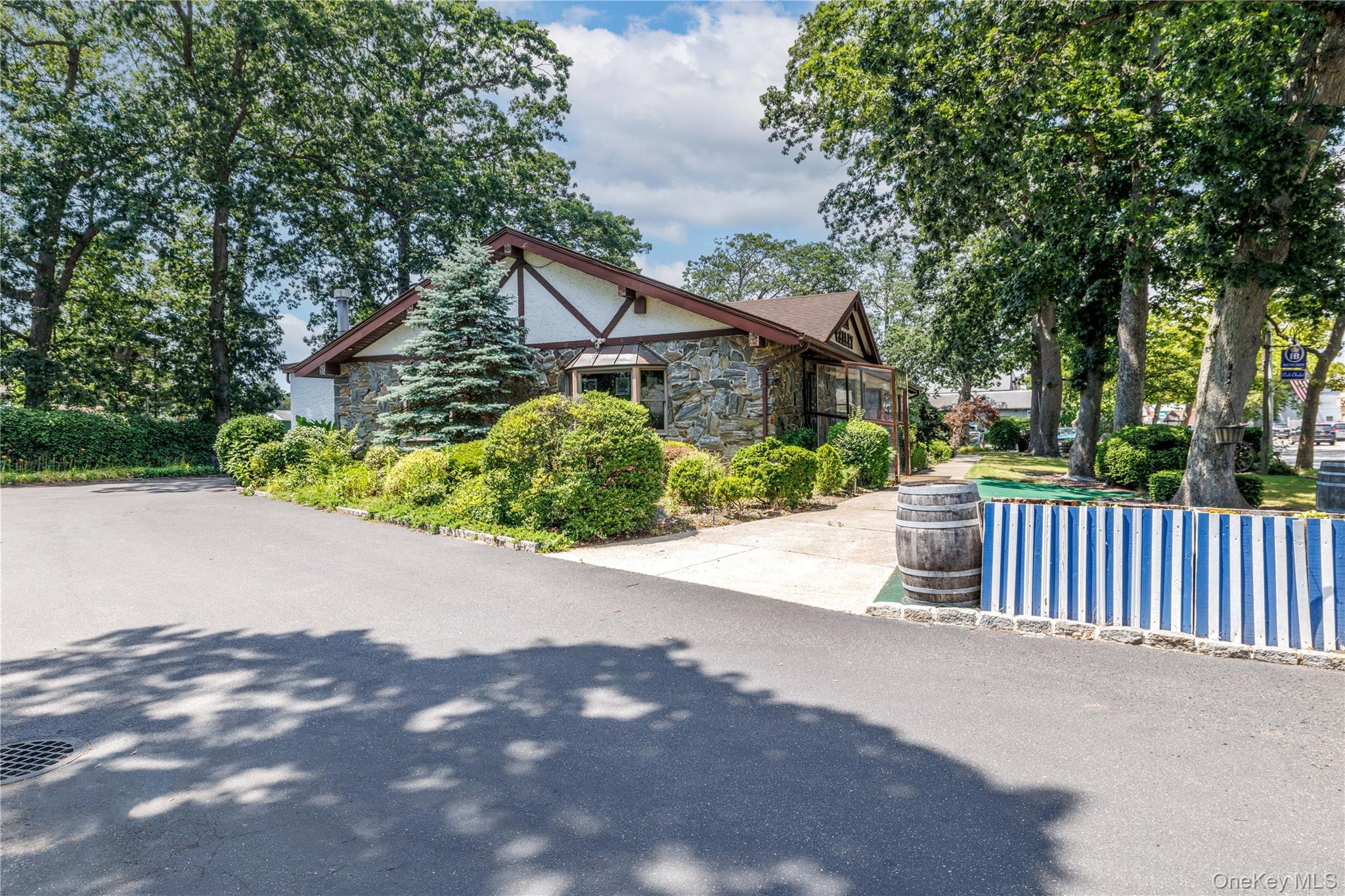 #12 photo, 1940 Bellmore Avenue, ナッソー郡 Bellmore , NY 11710