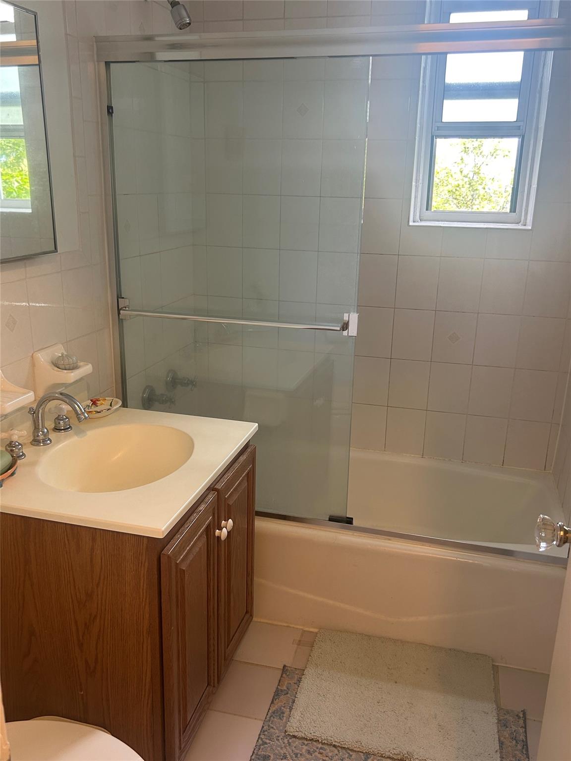 #9 photo, 72-61 113th Street, クイーンズ区 Forest Hills , NY 11375