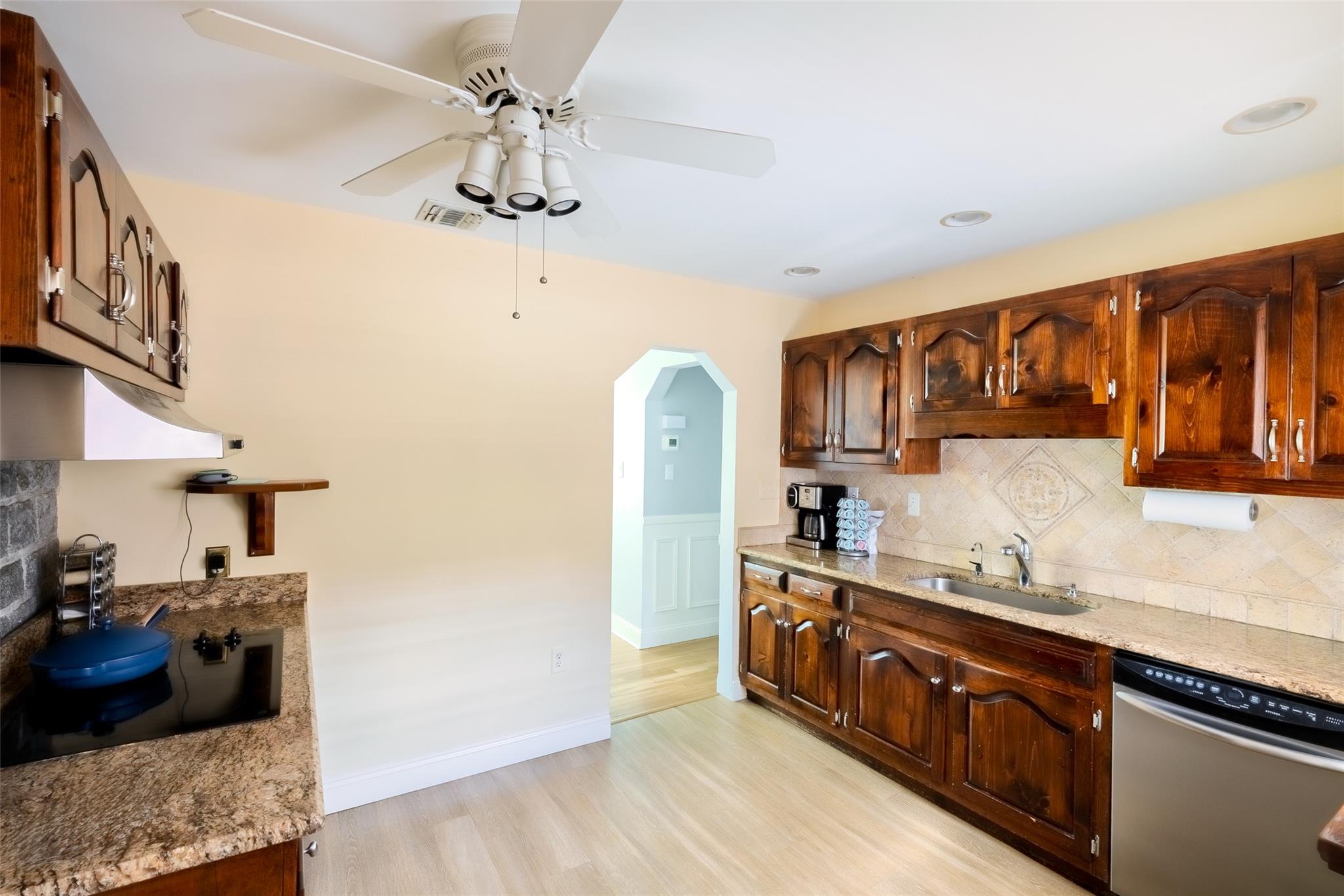 #15 photo, 511 Milligan Lane, West Islip , NY 11795