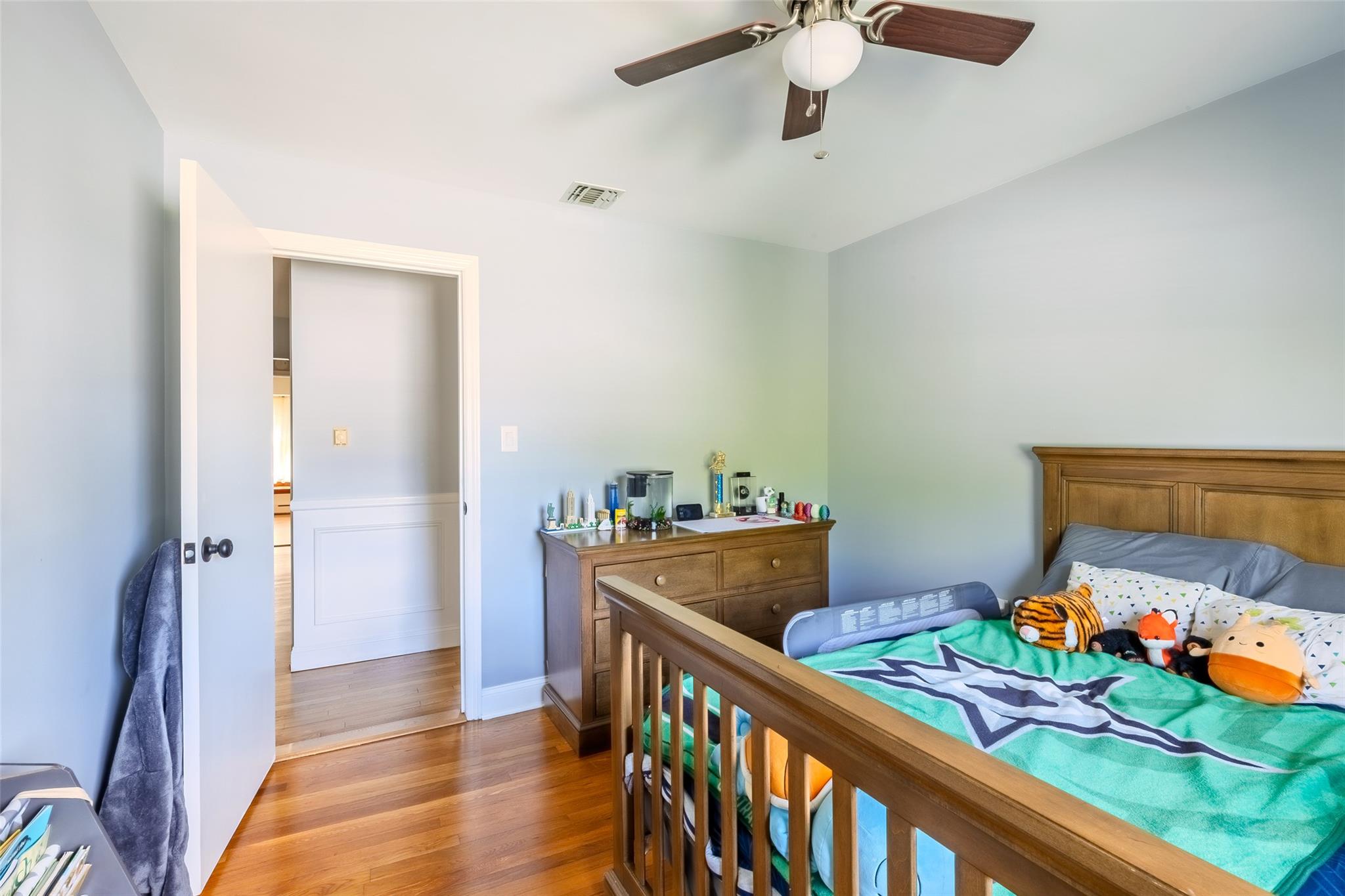 #19 photo, 511 Milligan Lane, West Islip , NY 11795