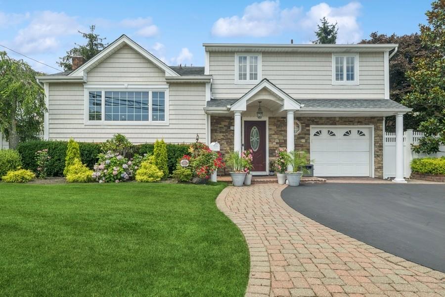 #1 photo, 2659 Karen Street, 長島 Bellmore , NY 11710