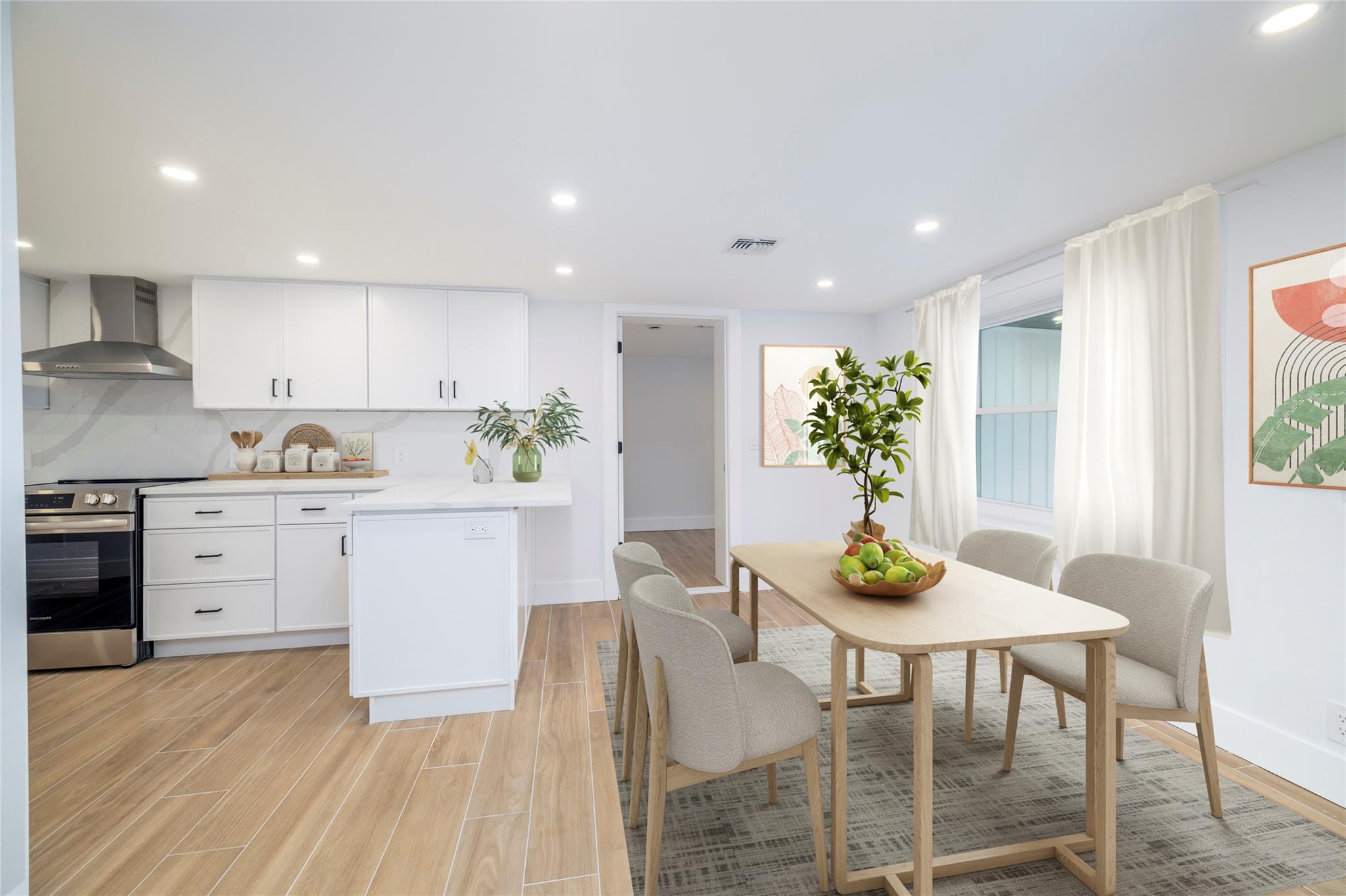 #7 photo, 62 Central Avenue, サフォーク郡 Amityville , NY 11701