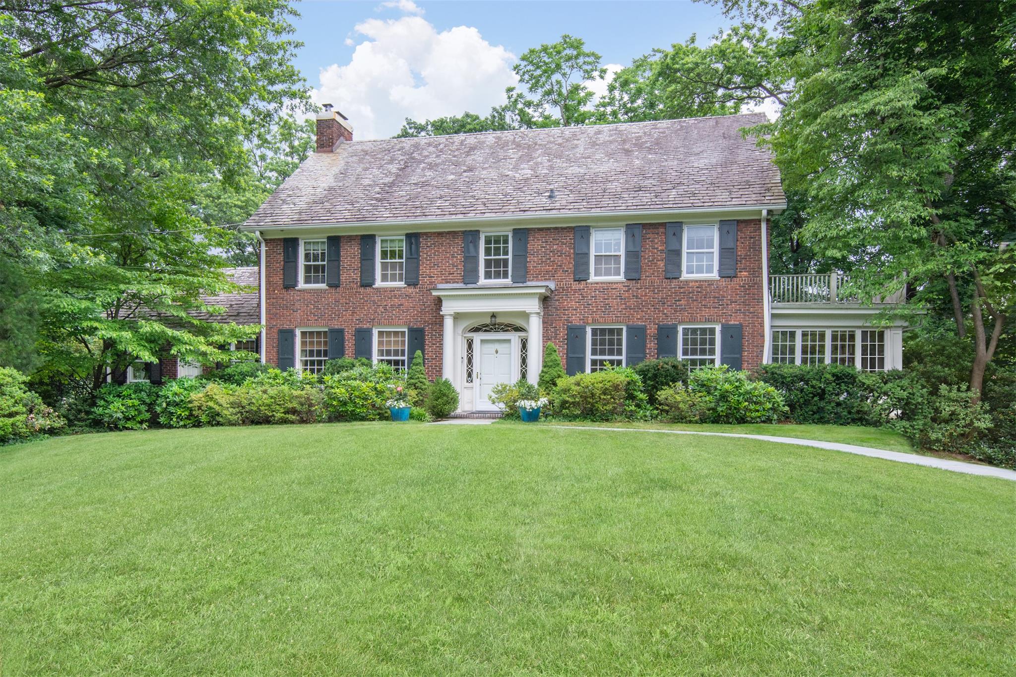 #1 photo, 54 Hereford Road, 布朗士 Bronxville , NY 10708
