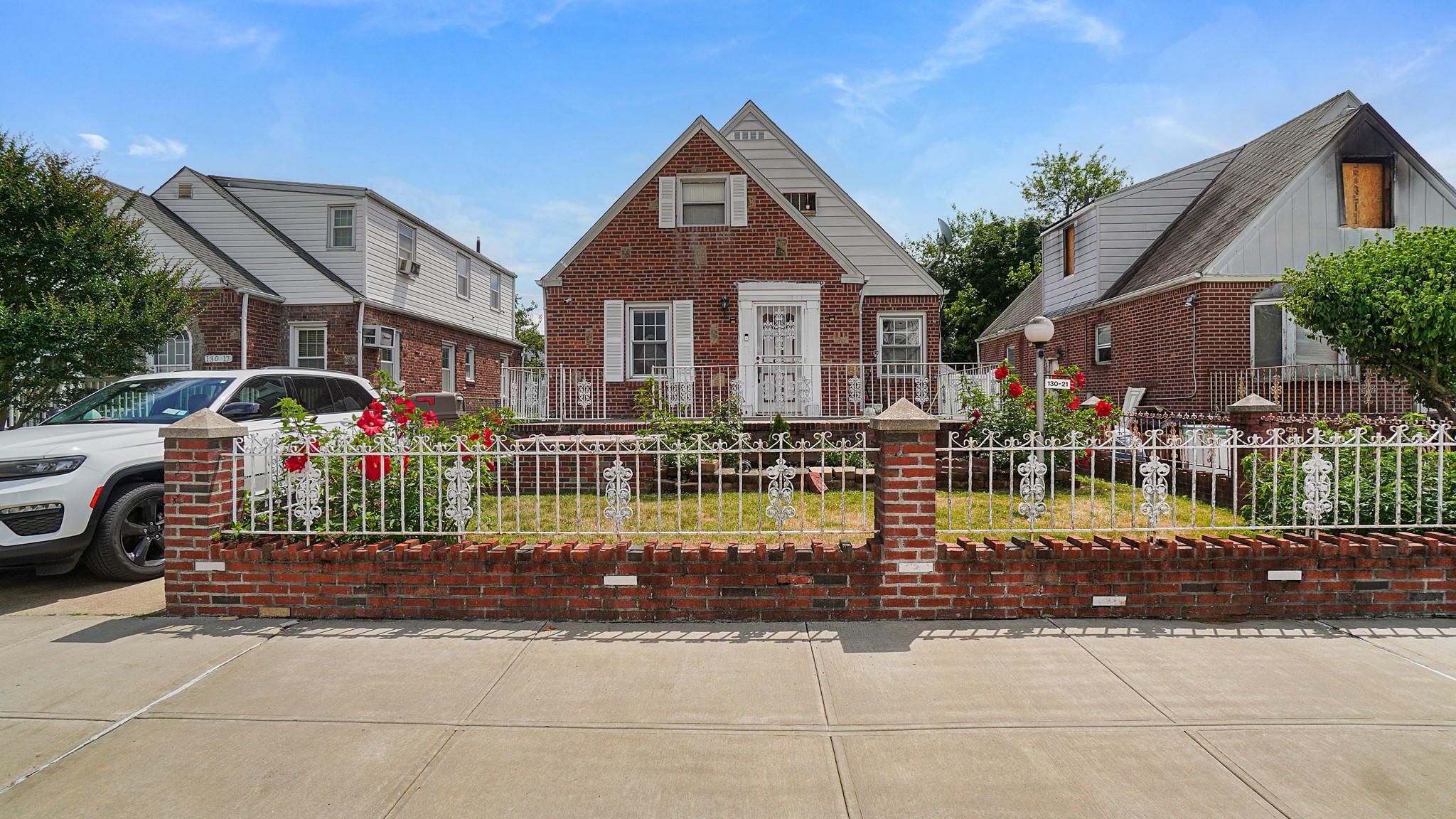 #1 photo, 130-21 235 Street, 皇后區 Rosedale , NY 11422