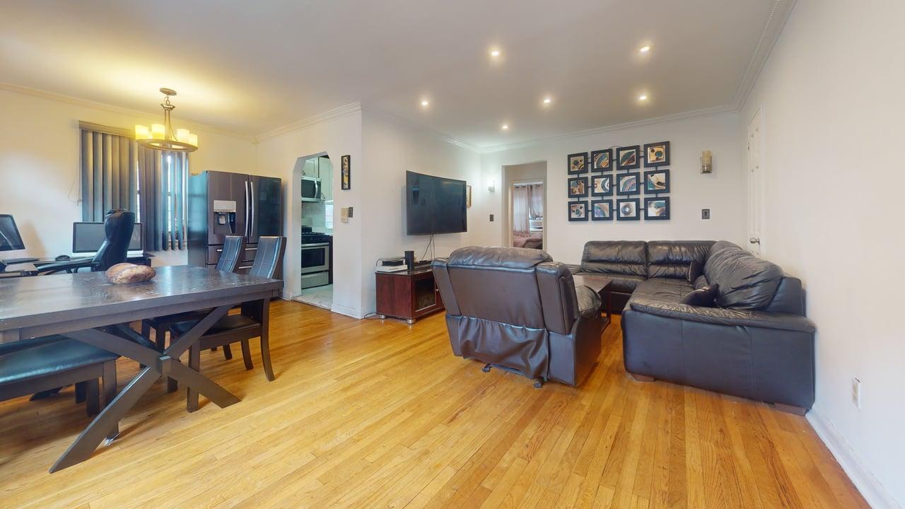 #3 photo, 150-28 Jewel Avenue, クイーンズ区 Flushing , NY 11367