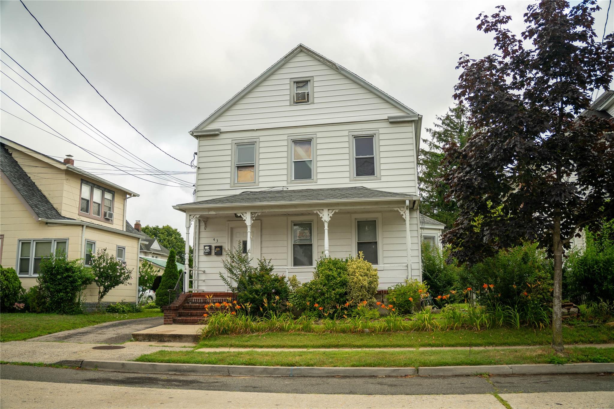 #1 photo, 43 W Valley Stream Boulevard, 長島 Valley Stream , NY 11580