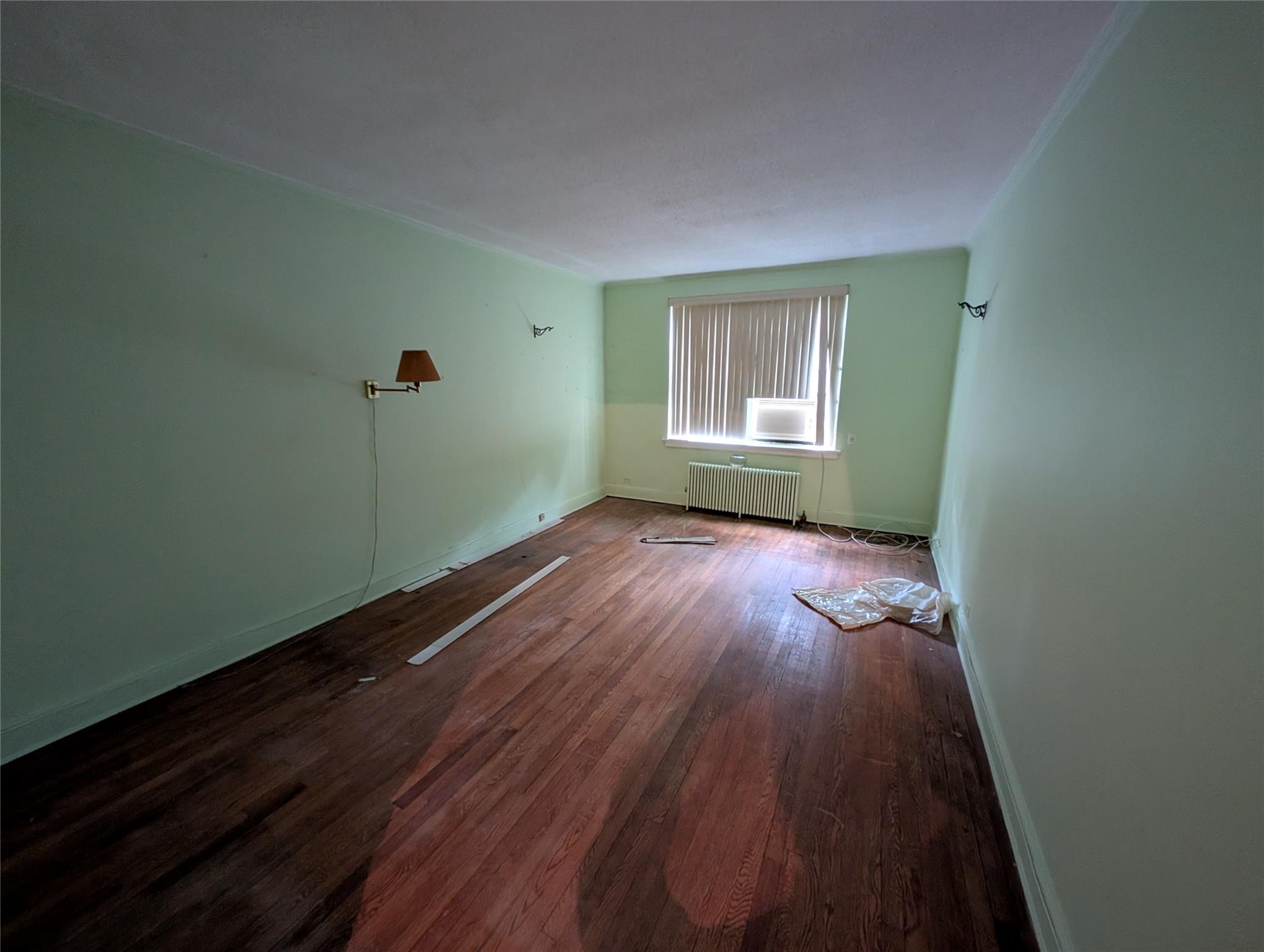 #5 photo, 21-16 77 Street 2nd Floor, Astoria , NY 11370