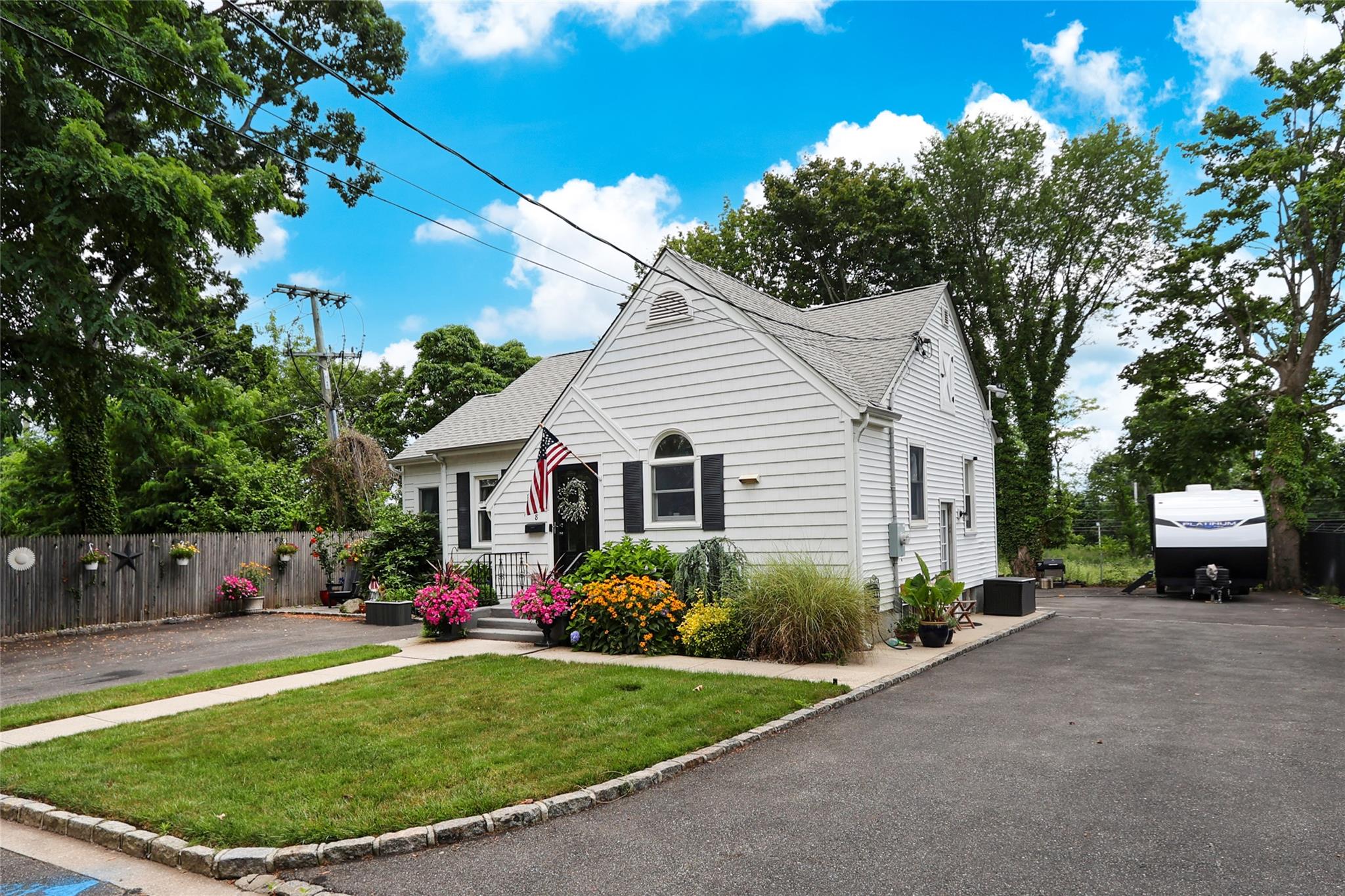 #2 photo, 8 Dumond Place, ナッソー郡 Glen Head , NY 11545