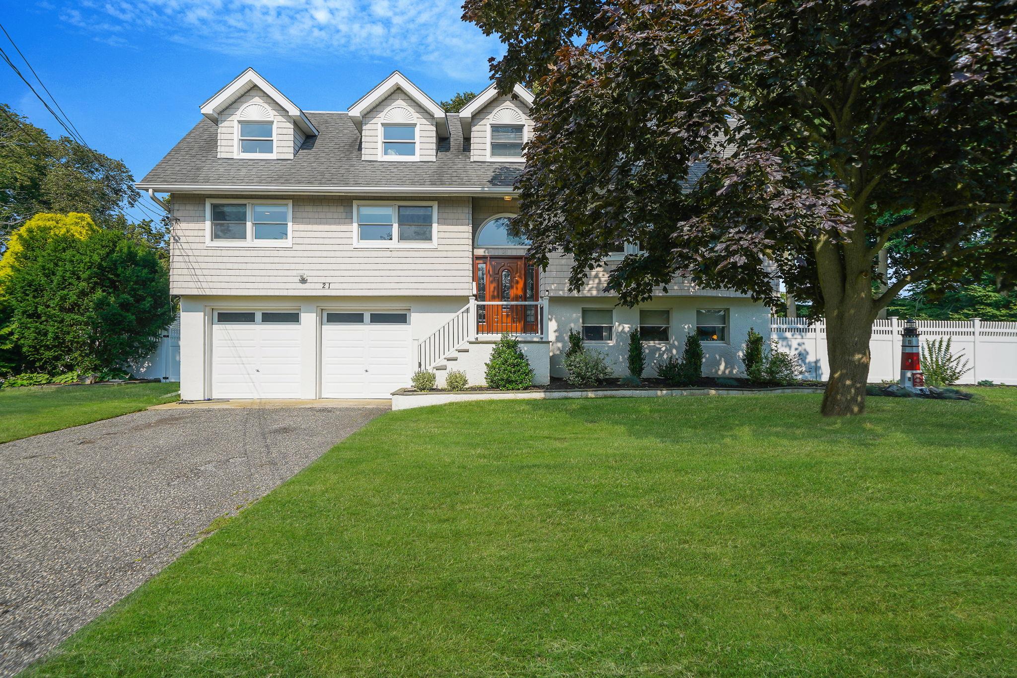 #1 photo, 21 Nancy Drive, 東長島 Sayville , NY 11782