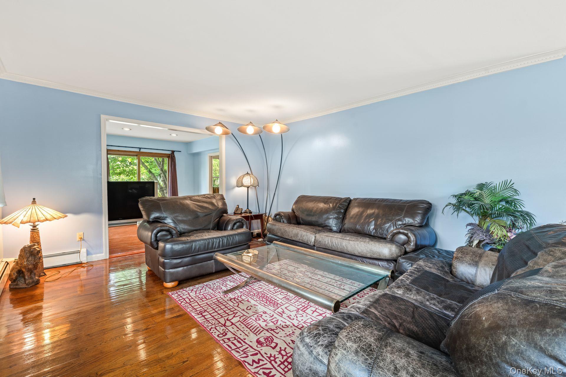 #7 photo, 13 Whitney Circle, ナッソー郡 Glen Cove , NY 11542