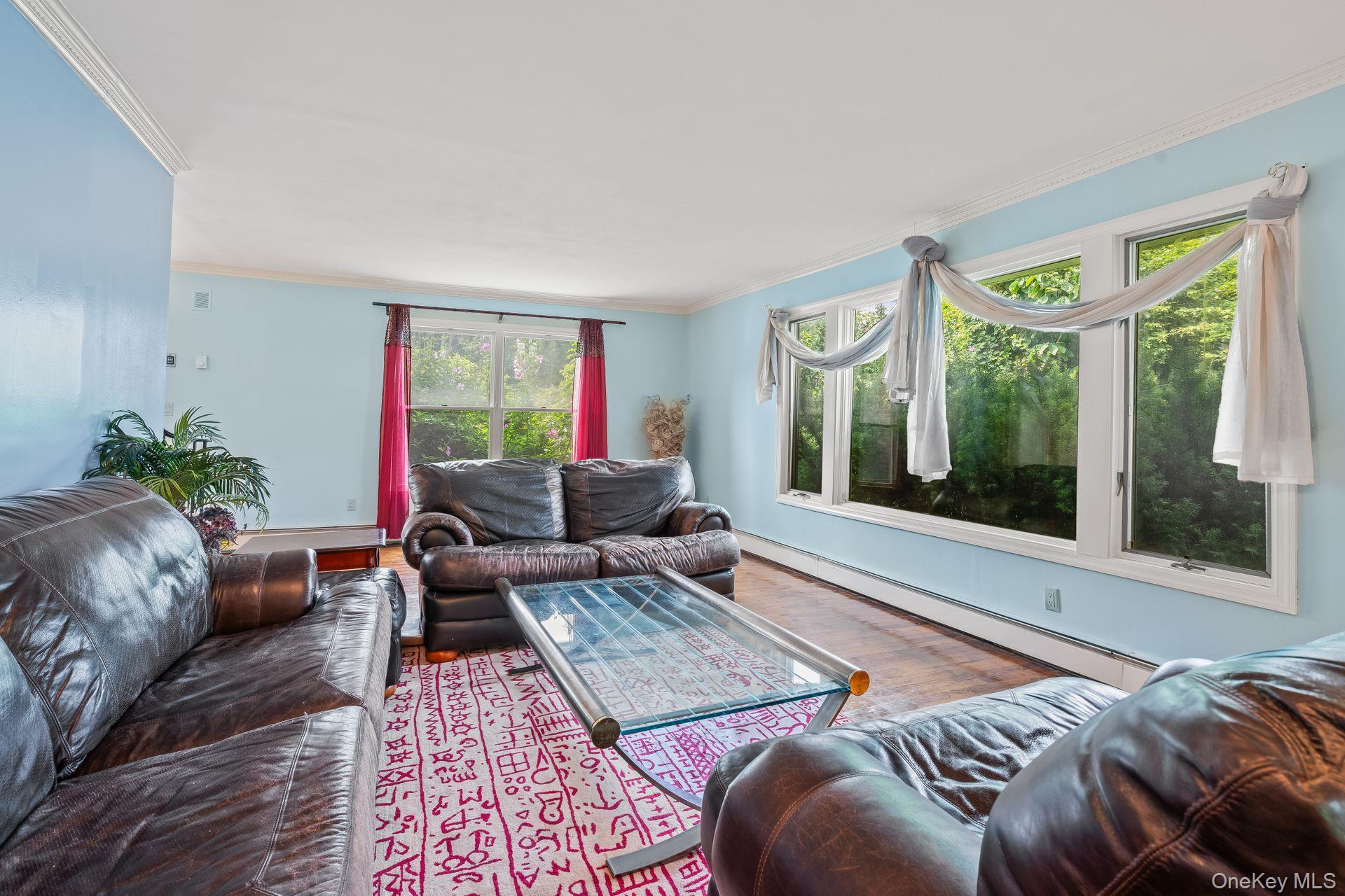 #8 photo, 13 Whitney Circle, ナッソー郡 Glen Cove , NY 11542