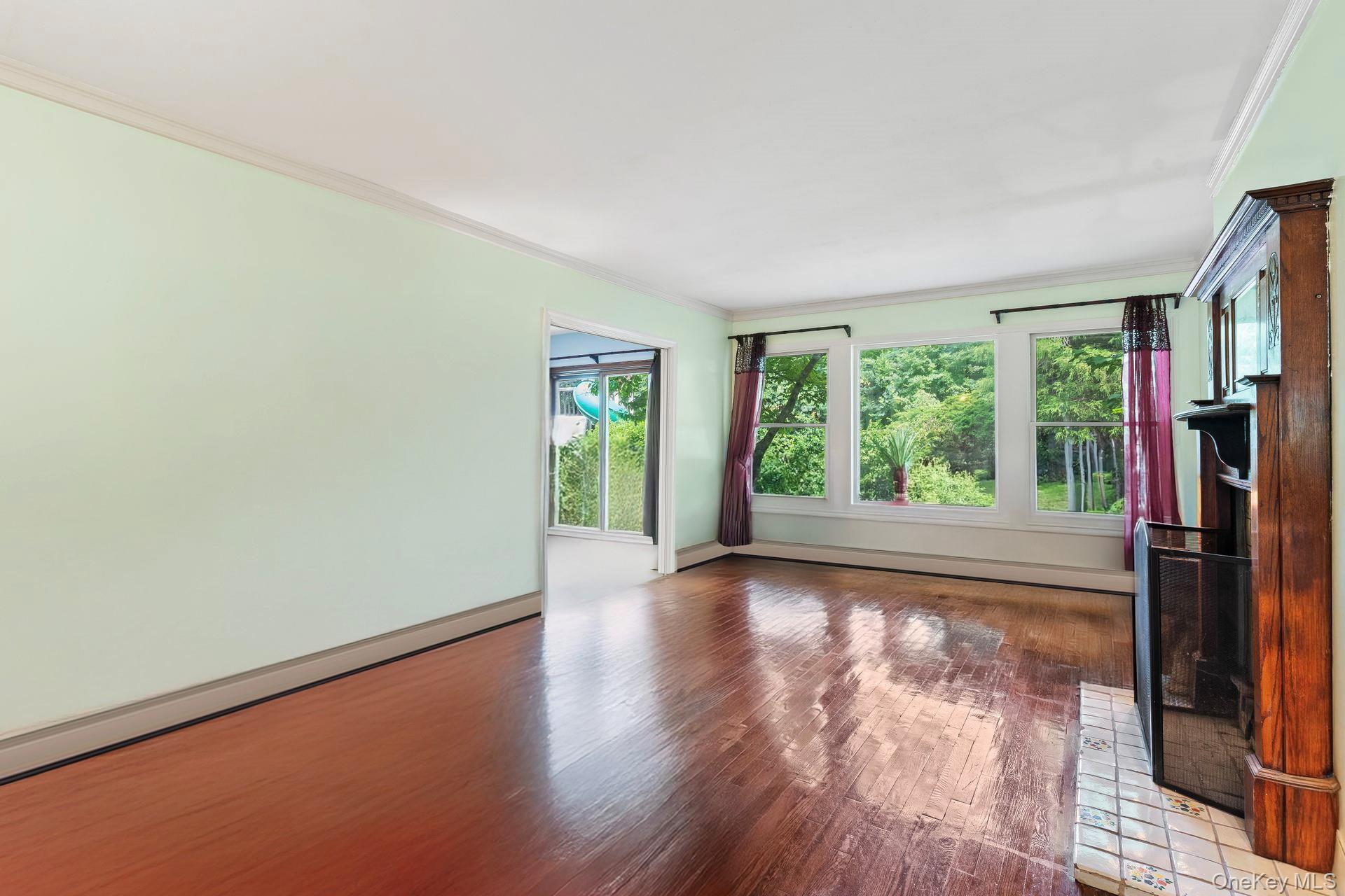 #9 photo, 13 Whitney Circle, ナッソー郡 Glen Cove , NY 11542