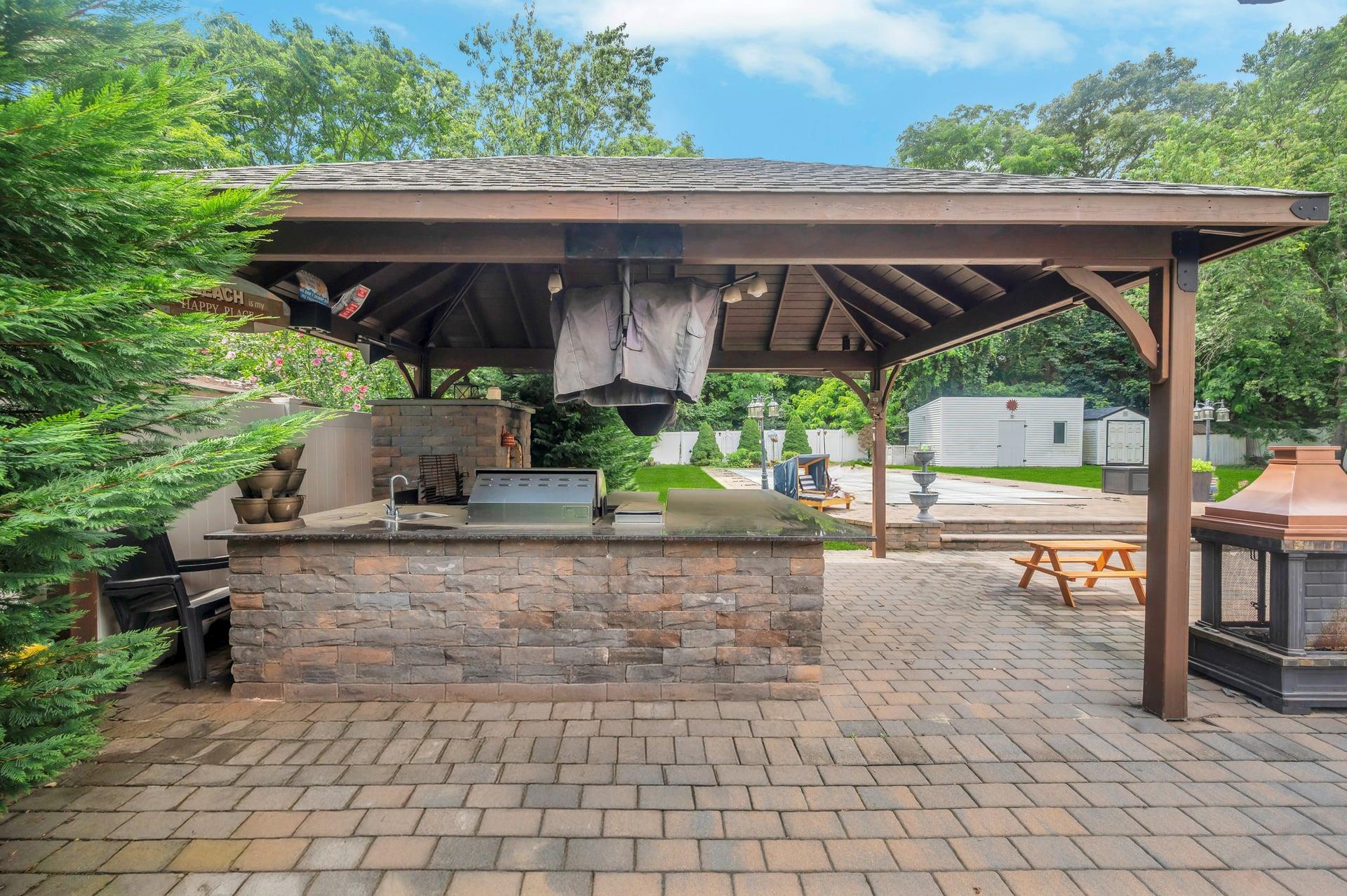 #16 photo, 8 Brenner Road, サフォーク郡 Coram , NY 11727