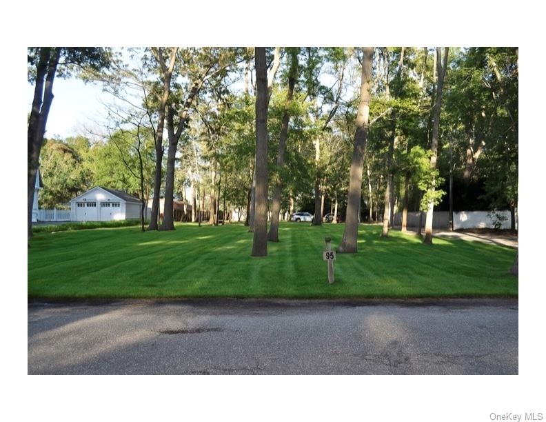 #2 photo, 95 Lincoln Road, Medford , NY 11763