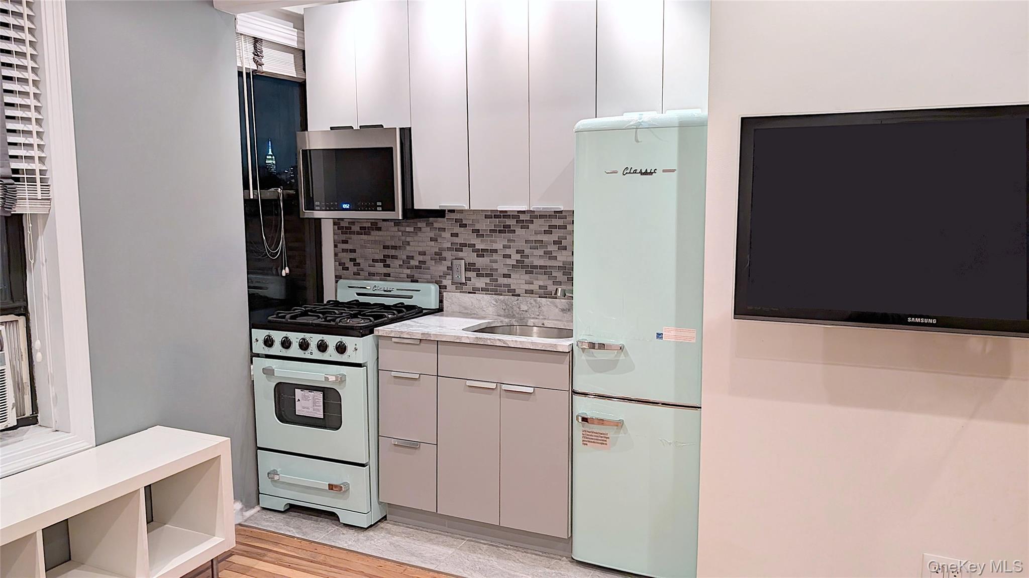 #5 photo, 44-14 Newtown Road, Astoria , NY 11103