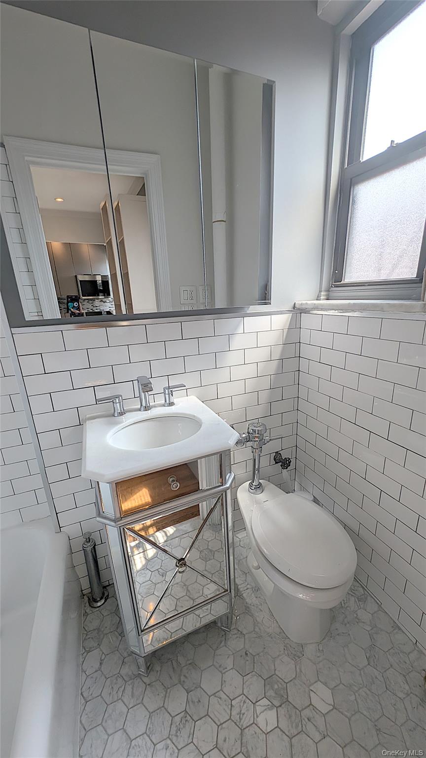 #9 photo, 44-14 Newtown Road, Astoria , NY 11103