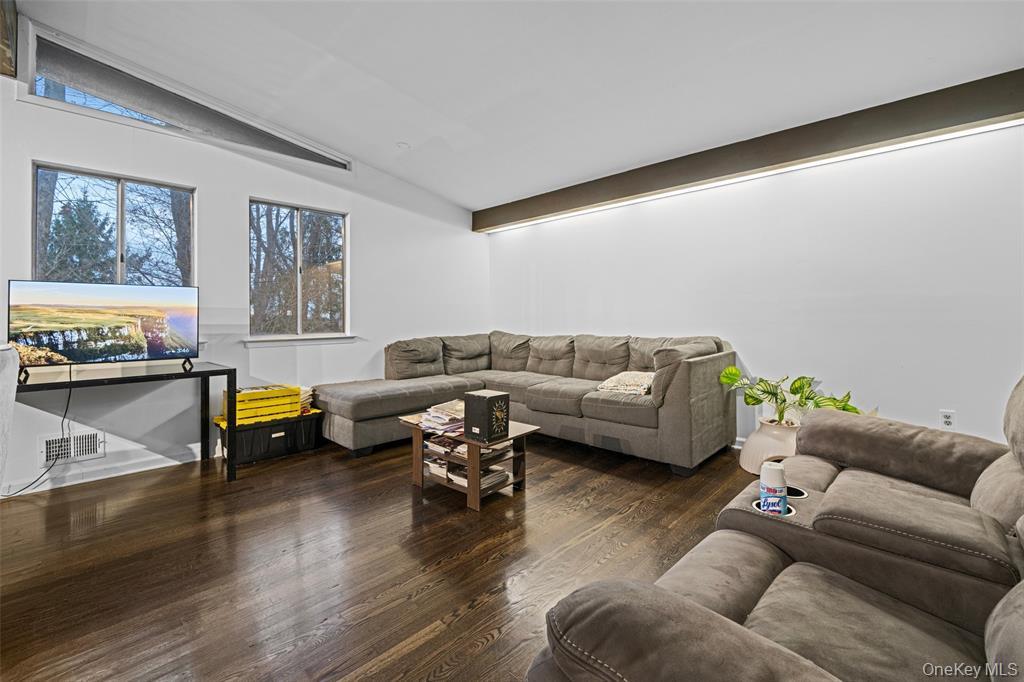 #11 photo, 15 Gerardine Place, New City , NY 10956