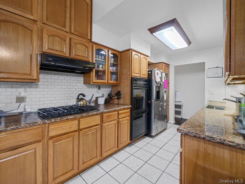 #7 photo, 15 Gerardine Place, New City , NY 10956