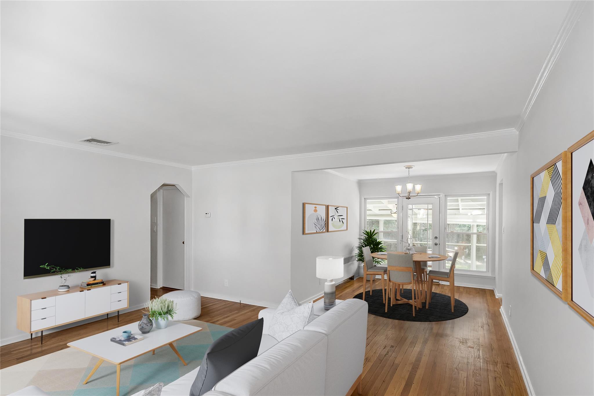 #1 photo, 174 Gibson Boulevard, 長島 Valley Stream , NY 11581