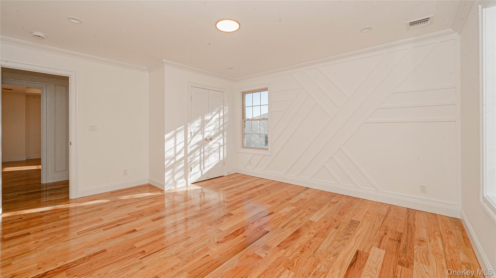 #18 photo, 102 Cotton Lane, 長島 Levittown , NY 11756