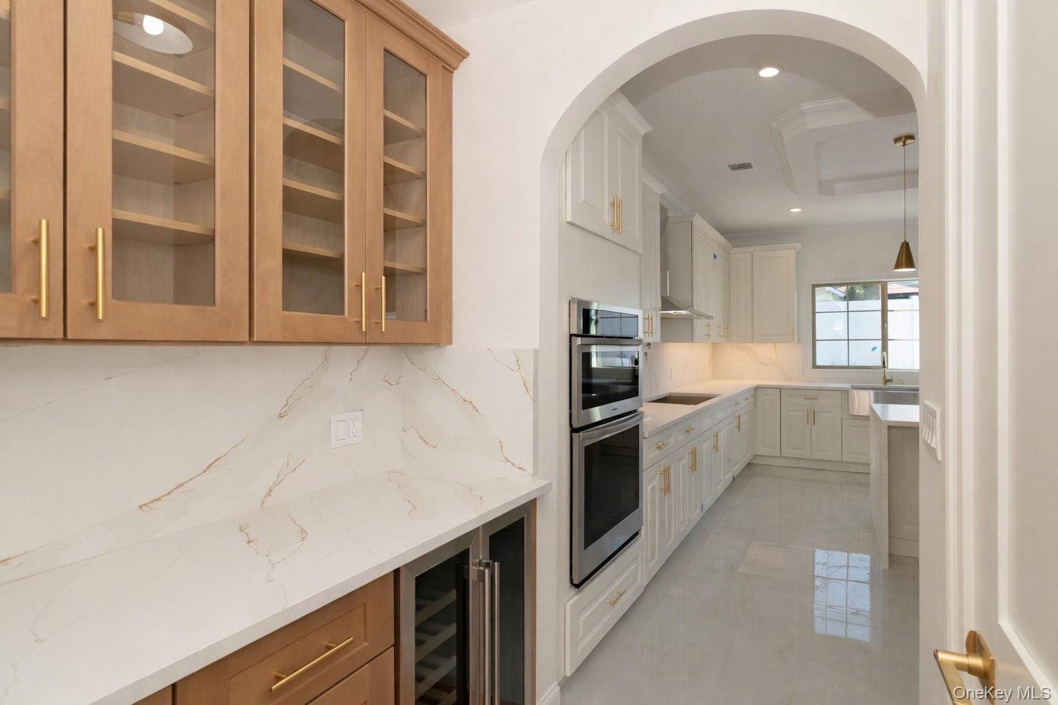 #7 photo, 102 Cotton Lane, 長島 Levittown , NY 11756