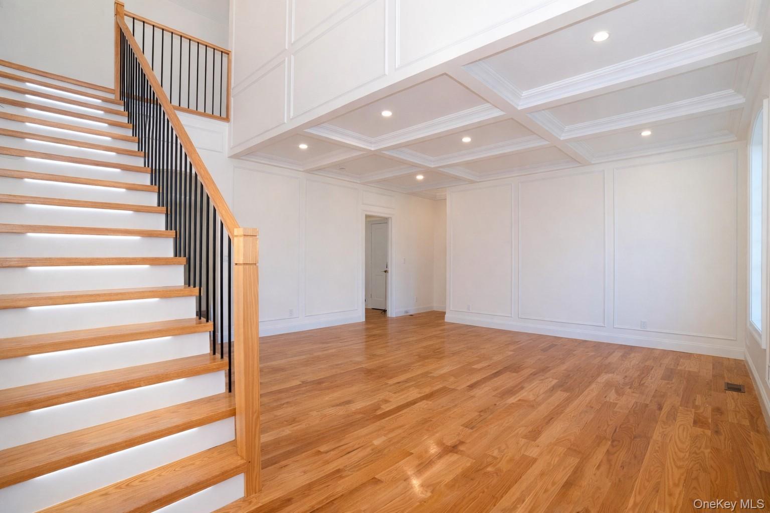 #9 photo, 102 Cotton Lane, 長島 Levittown , NY 11756