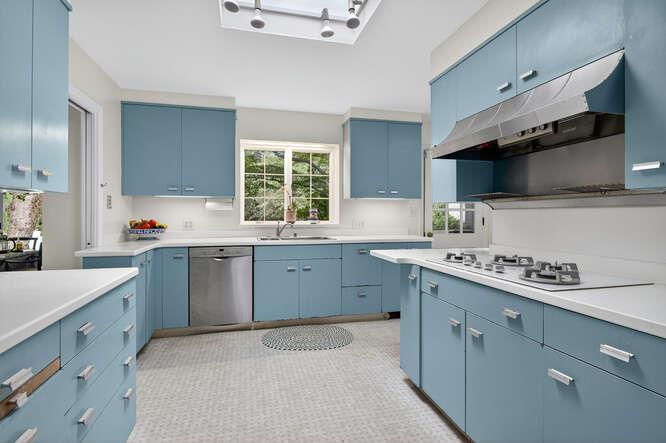 #13 photo, 273 Bayville Road, Lattingtown , NY 11560