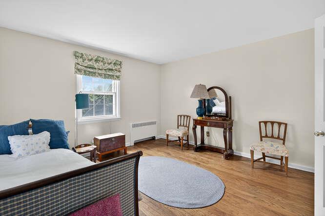 #18 photo, 273 Bayville Road, Lattingtown , NY 11560