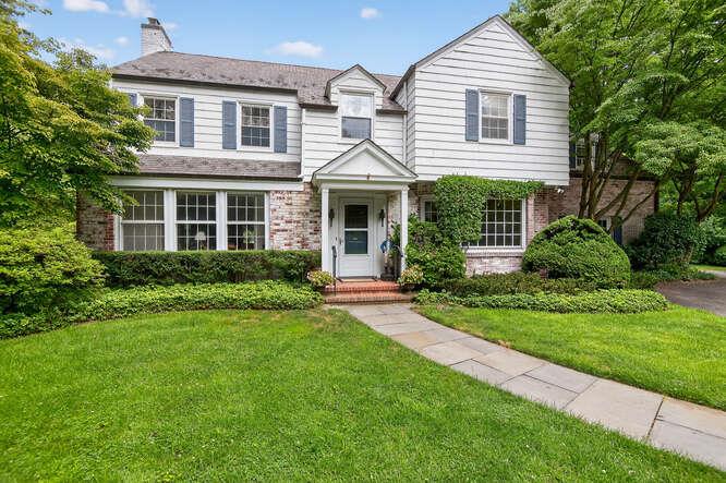 #2 photo, 273 Bayville Road, Lattingtown , NY 11560