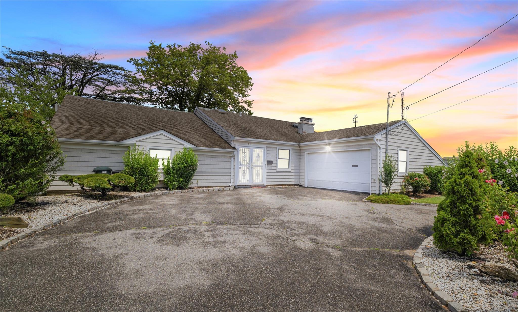 #1 photo, 163 Mott Street, 長島 Oceanside , NY 11572