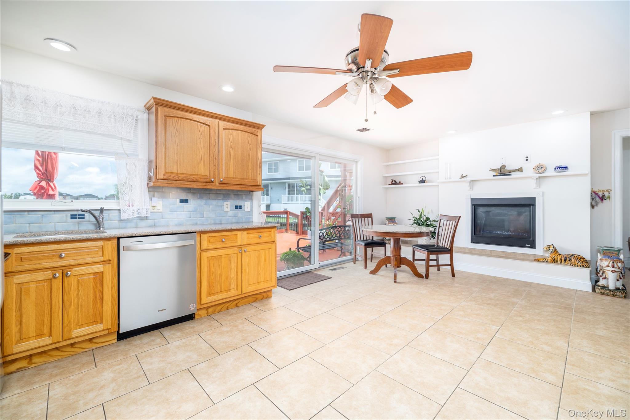 #13 photo, 163 Mott Street, ナッソー郡 Oceanside , NY 11572