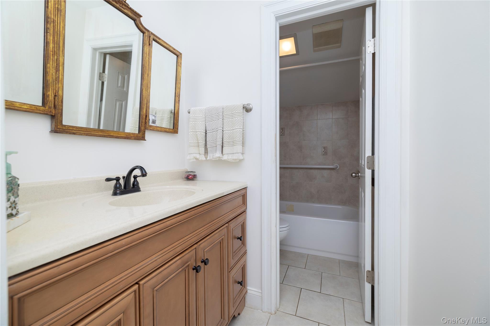 #14 photo, 163 Mott Street, ナッソー郡 Oceanside , NY 11572