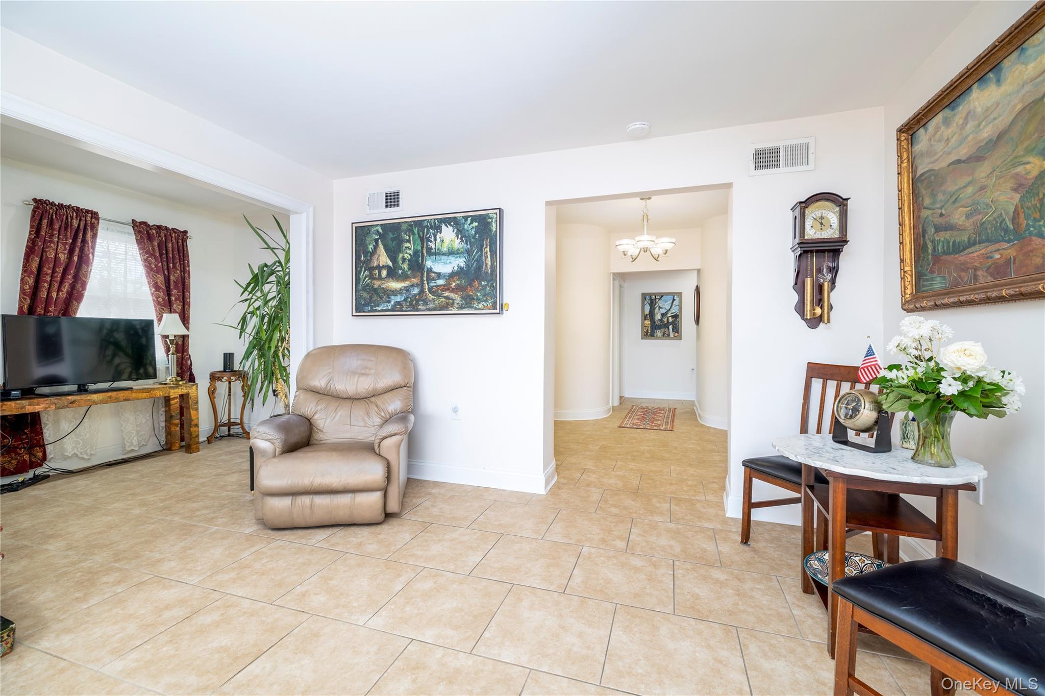 #3 photo, 163 Mott Street, ナッソー郡 Oceanside , NY 11572