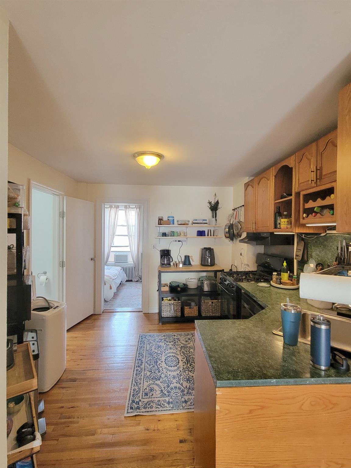 #5 photo, 145 Atlantic Avenue, Brooklyn , NY 11201