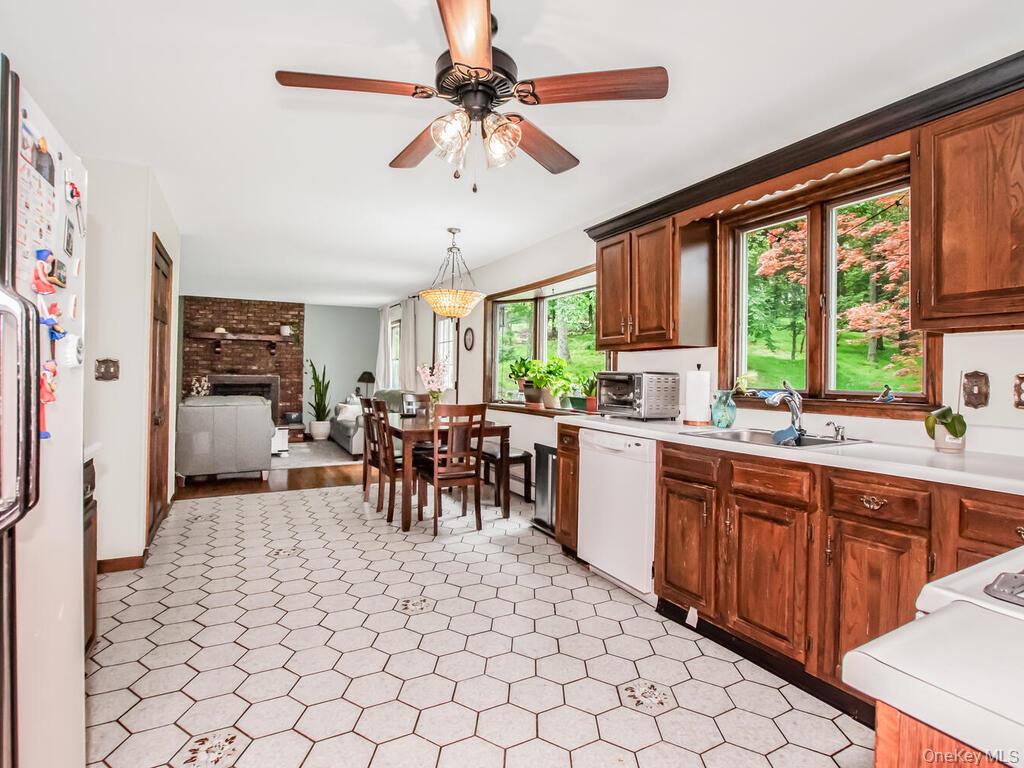 #5 photo, 113 Buckberg Road, Tomkins Cove , NY 10980