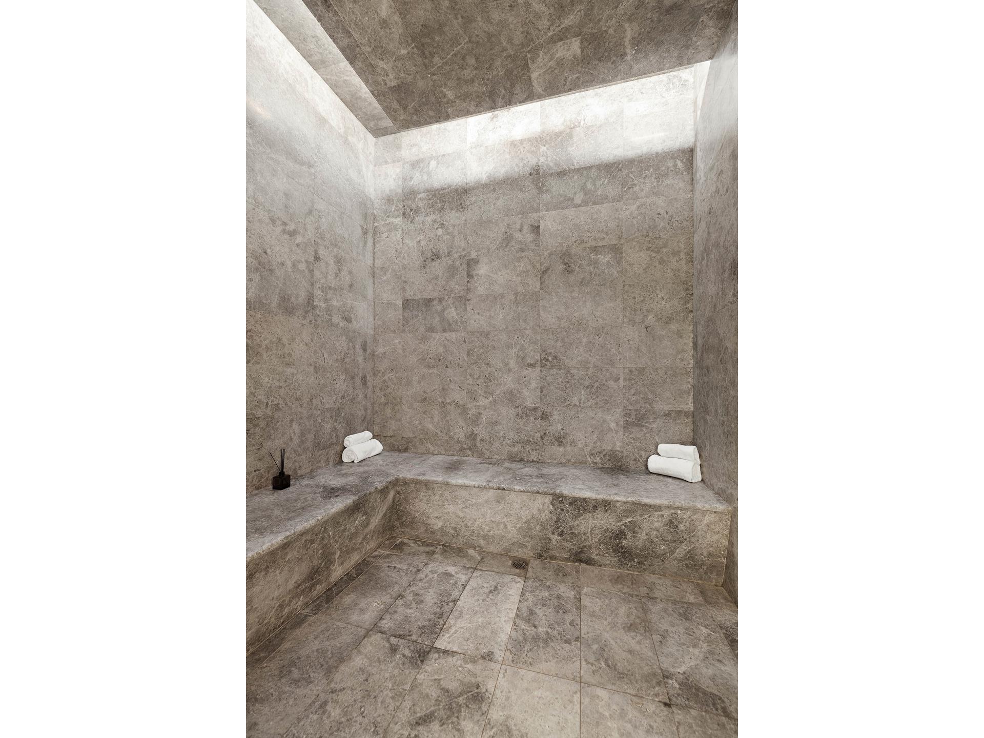 #19 photo, 611 W 56TH Street, マンハッタン Hells Kitchen , NY 10019