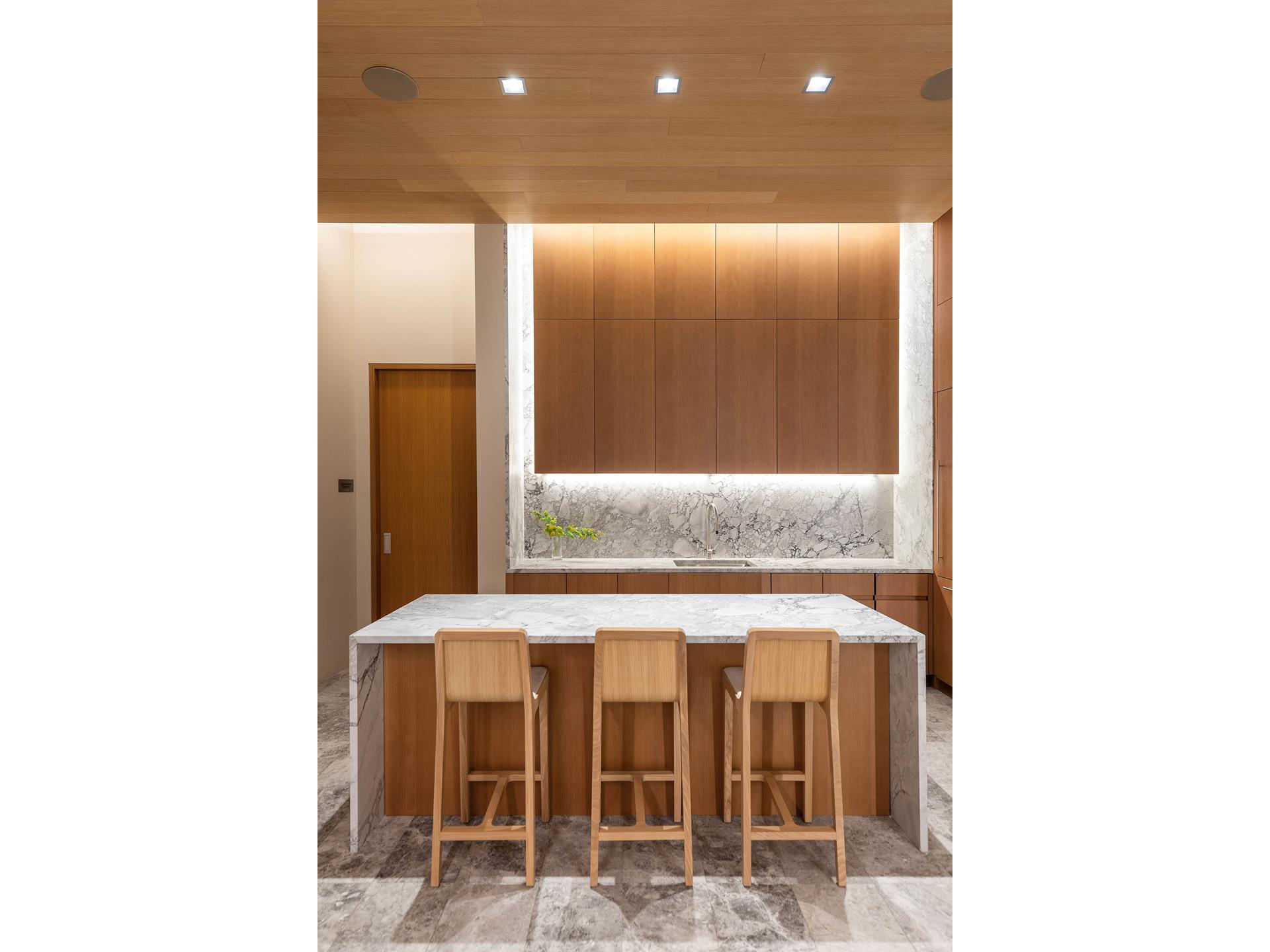 #21 photo, 611 W 56TH Street, マンハッタン Hells Kitchen , NY 10019