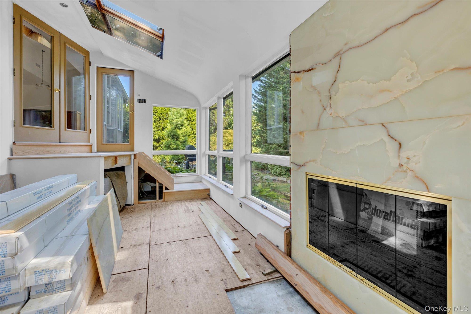 #12 photo, 19 Clearland Road, Syosset , NY 11791