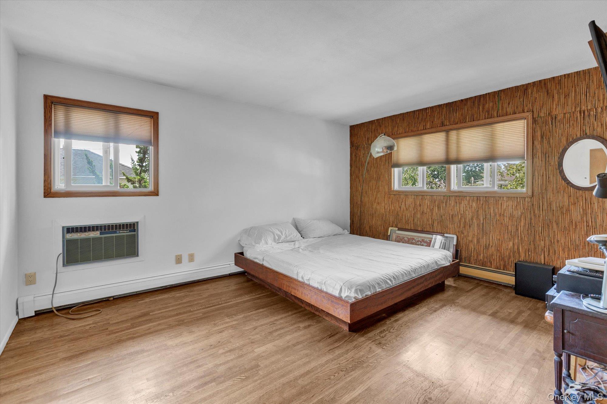 #15 photo, 19 Clearland Road, Syosset , NY 11791